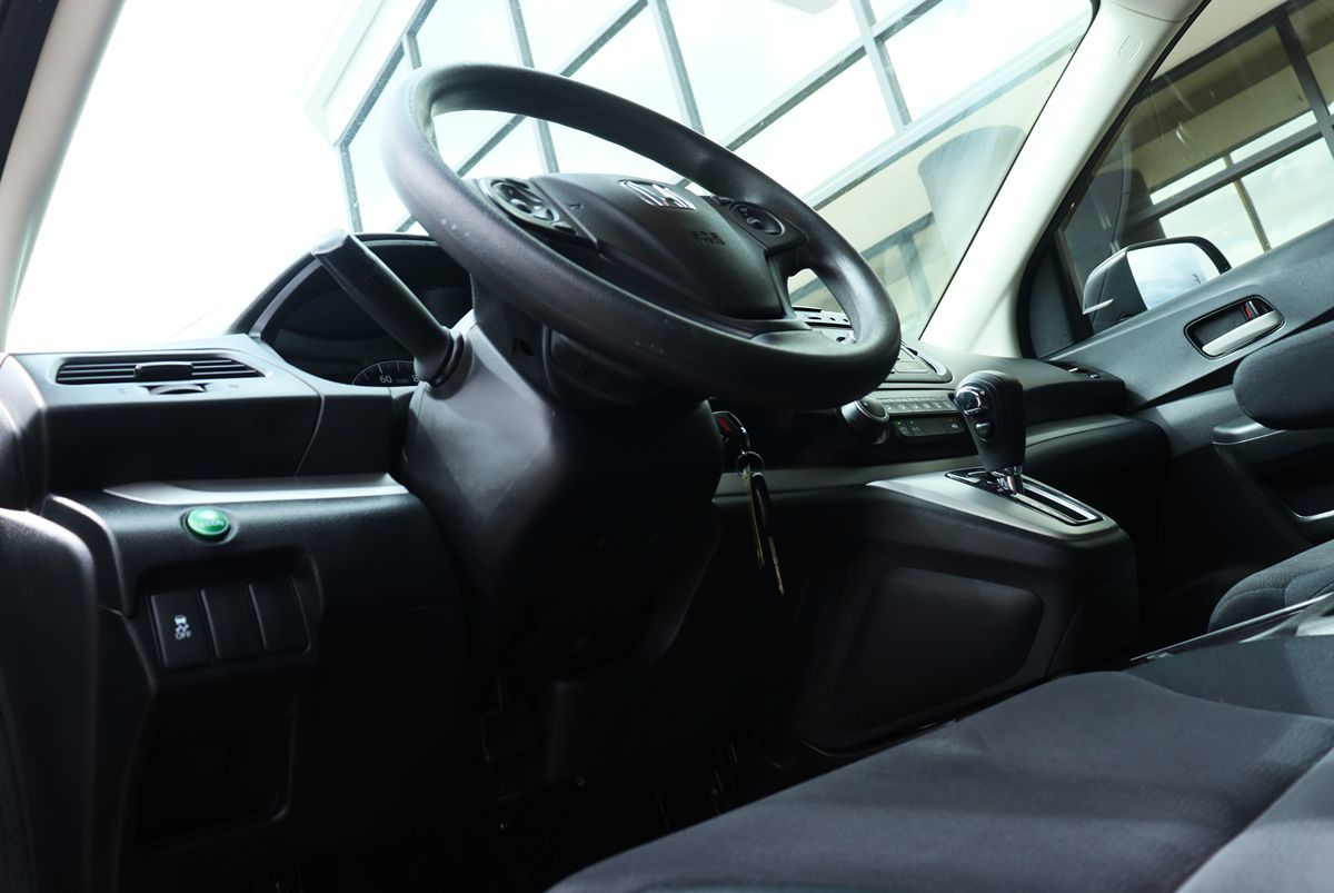2013 Honda CR-V LX photo 35