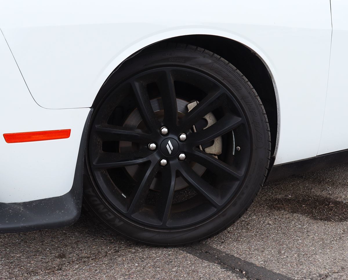 2022 Dodge Challenger GT photo 5