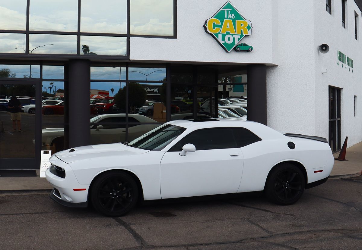 2022 Dodge Challenger GT photo 6