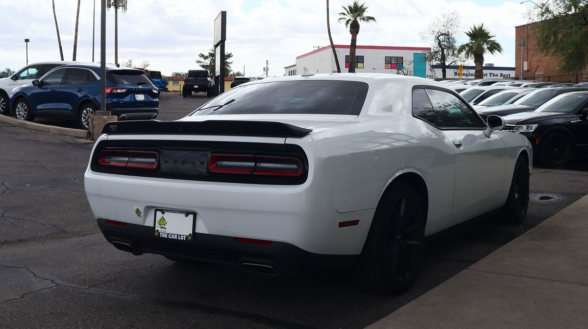 2022 Dodge Challenger GT photo 12