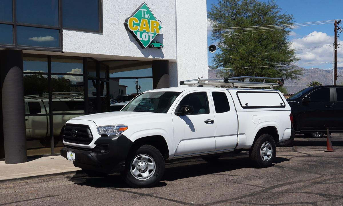 2022 Toyota Tacoma SR photo 2