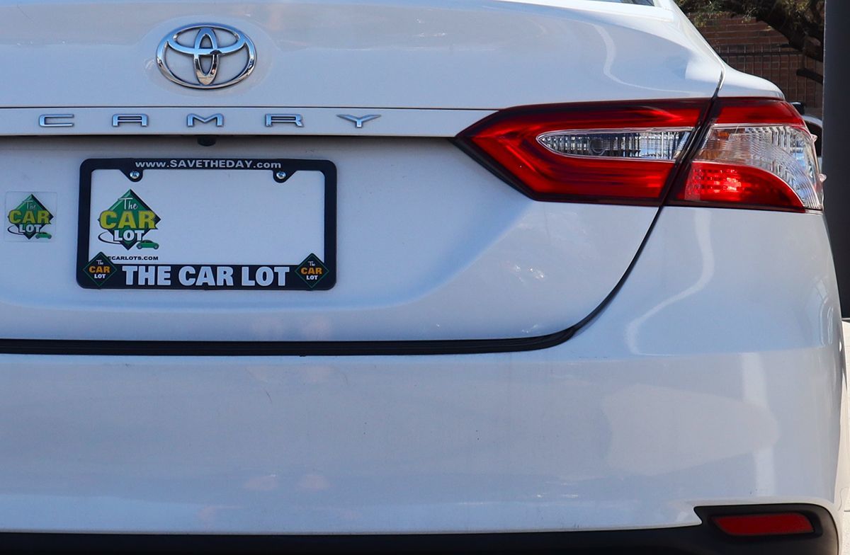 2020 Toyota Camry LE photo 20