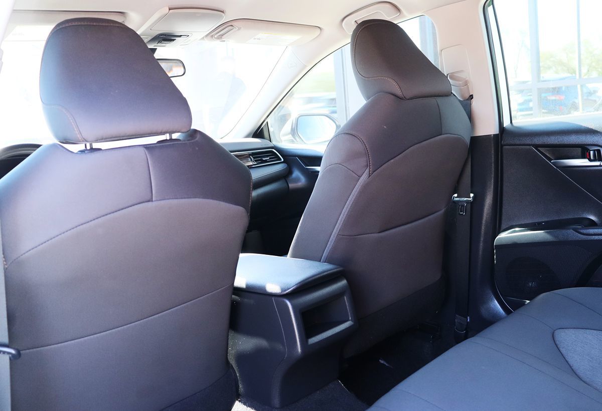 2020 Toyota Camry LE photo 27