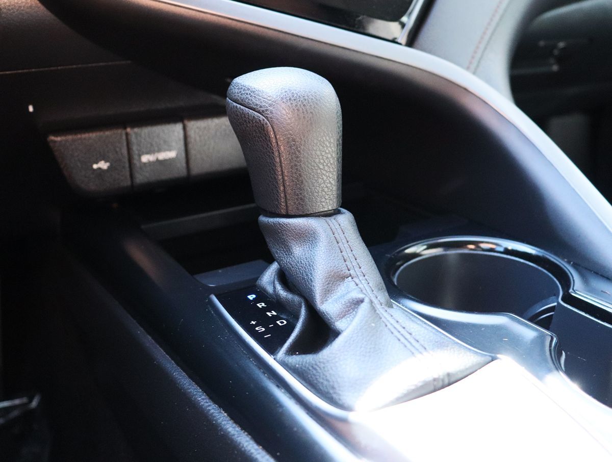 2020 Toyota Camry LE photo 43