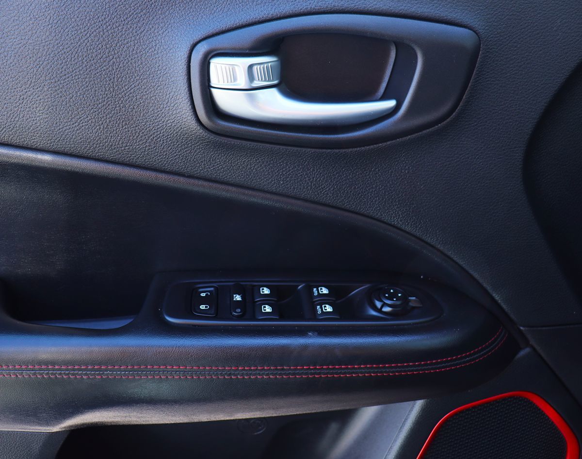 2019 Jeep Compass Trailhawk photo 36