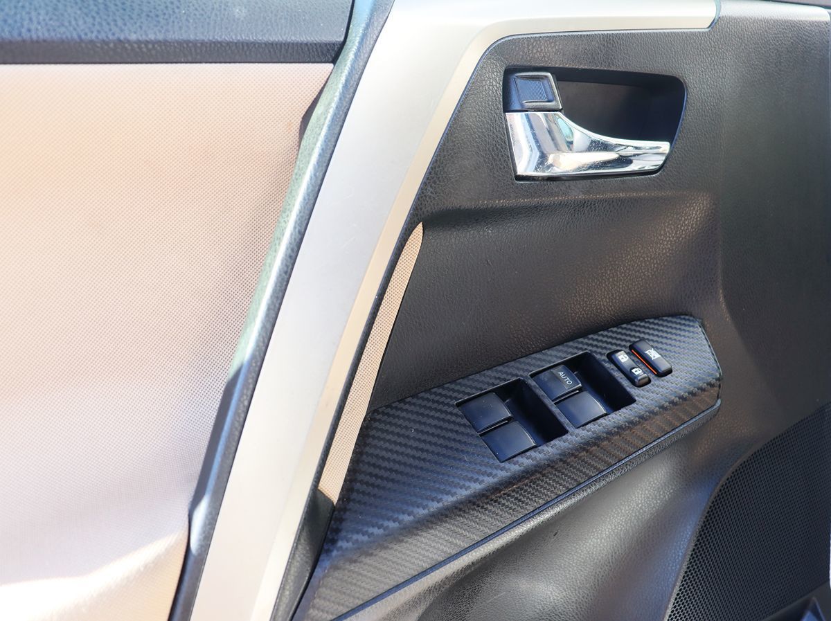 2015 Toyota RAV4 XLE photo 33