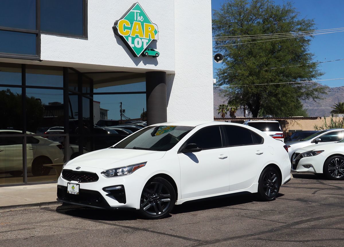2021 Kia Forte GT-Line photo 2