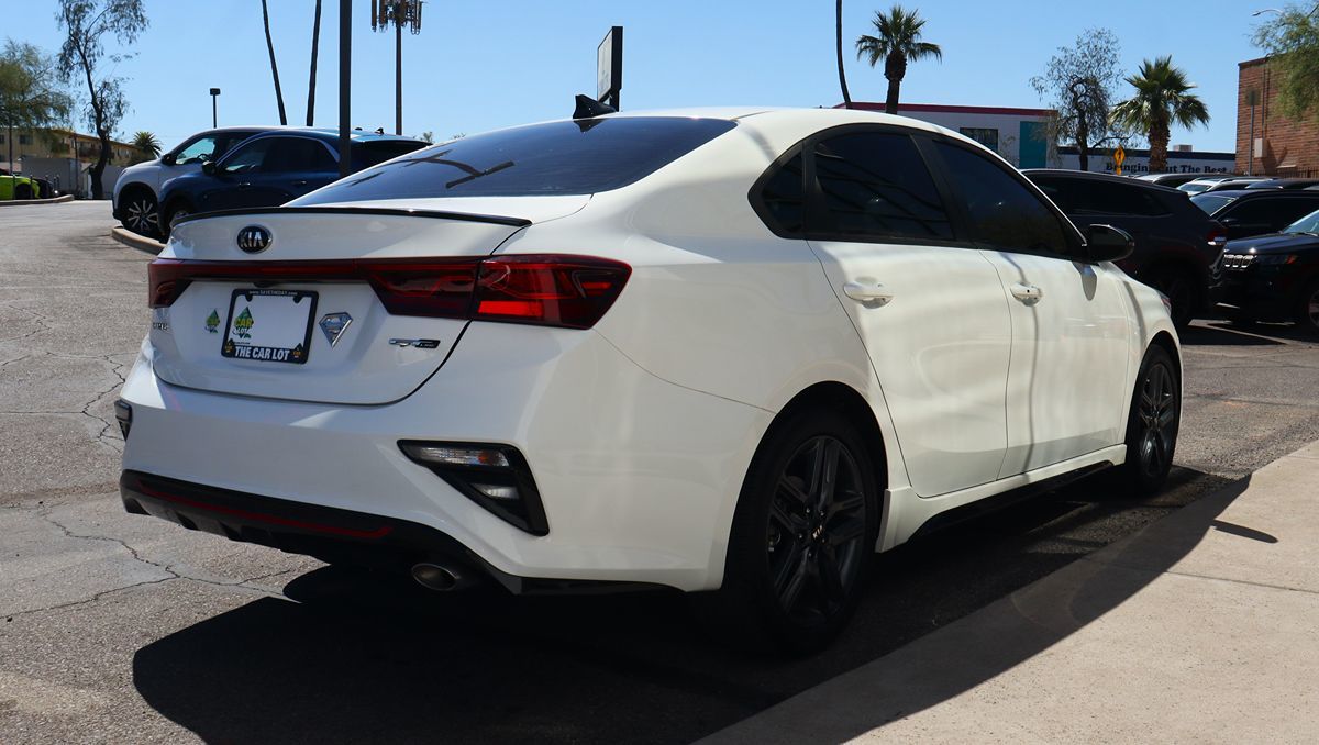 2021 Kia Forte GT-Line photo 12