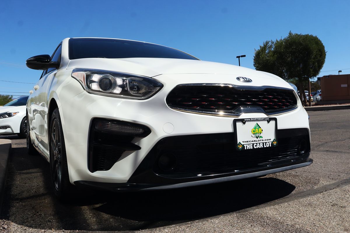 2021 Kia Forte GT-Line photo 17
