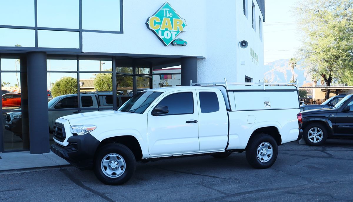 2021 Toyota Tacoma SR photo 3