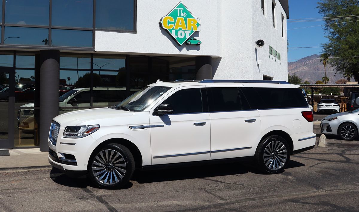2019 Lincoln Navigator L Reserve photo 3