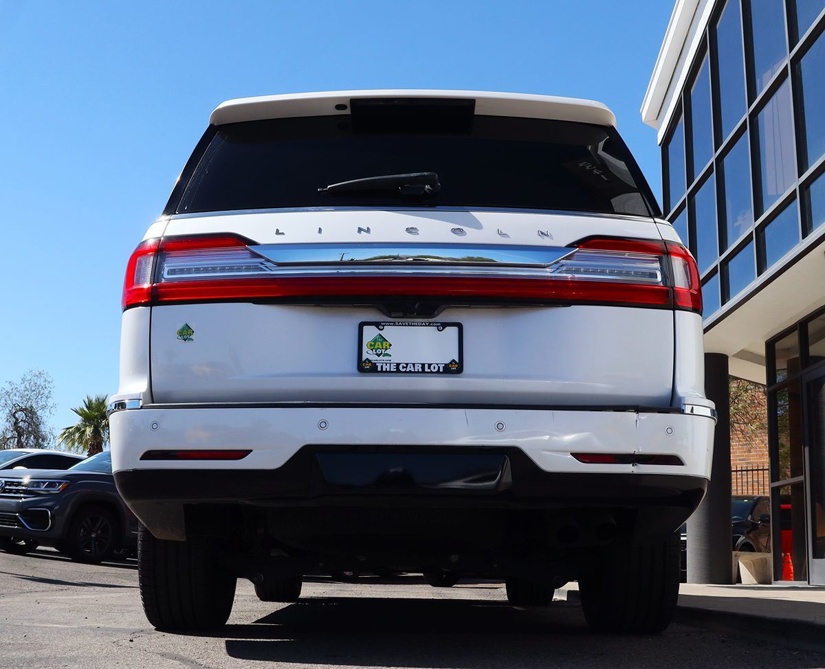 2019 Lincoln Navigator L Reserve photo 11