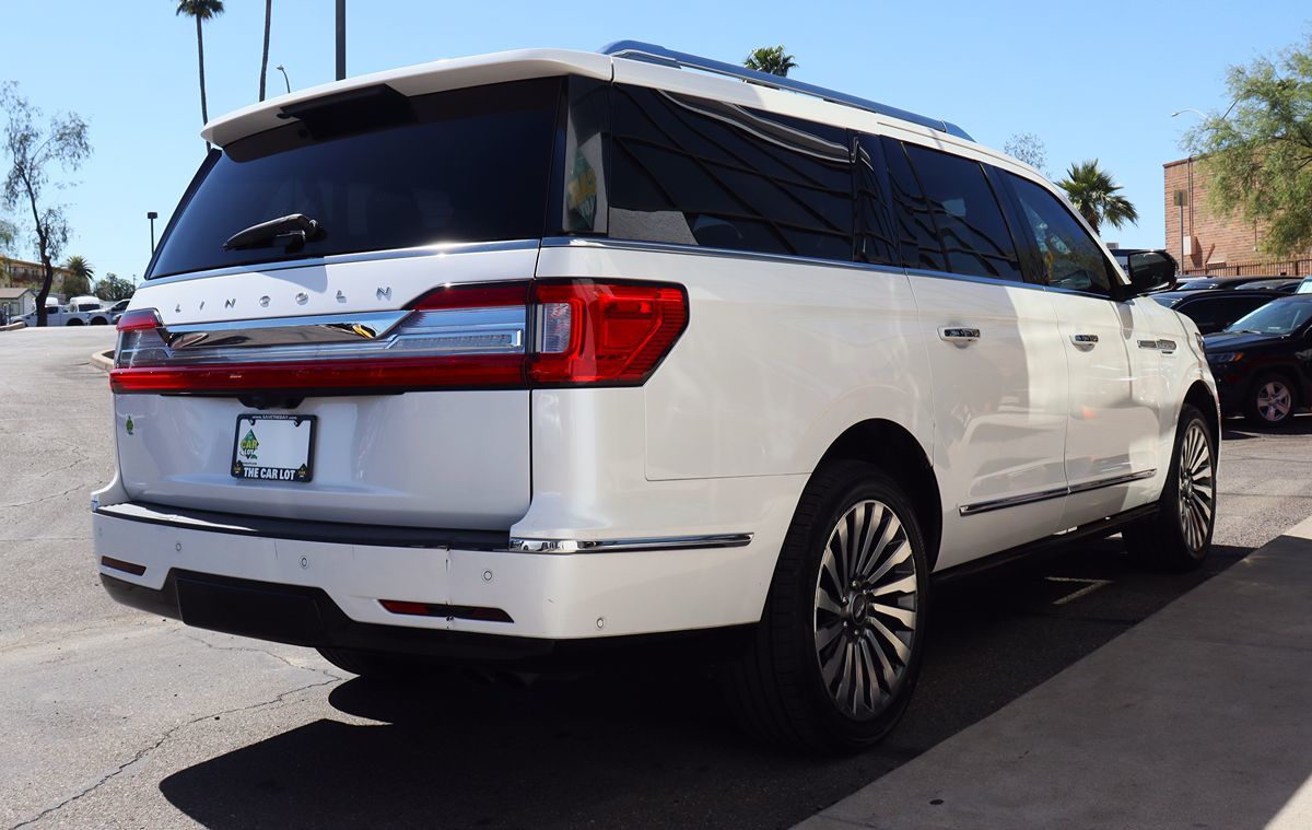 2019 Lincoln Navigator L Reserve photo 12