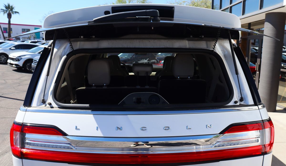 2019 Lincoln Navigator L Reserve photo 26
