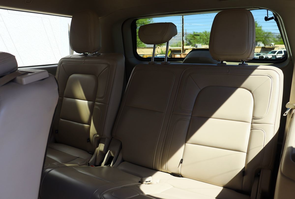 2019 Lincoln Navigator L Reserve photo 33