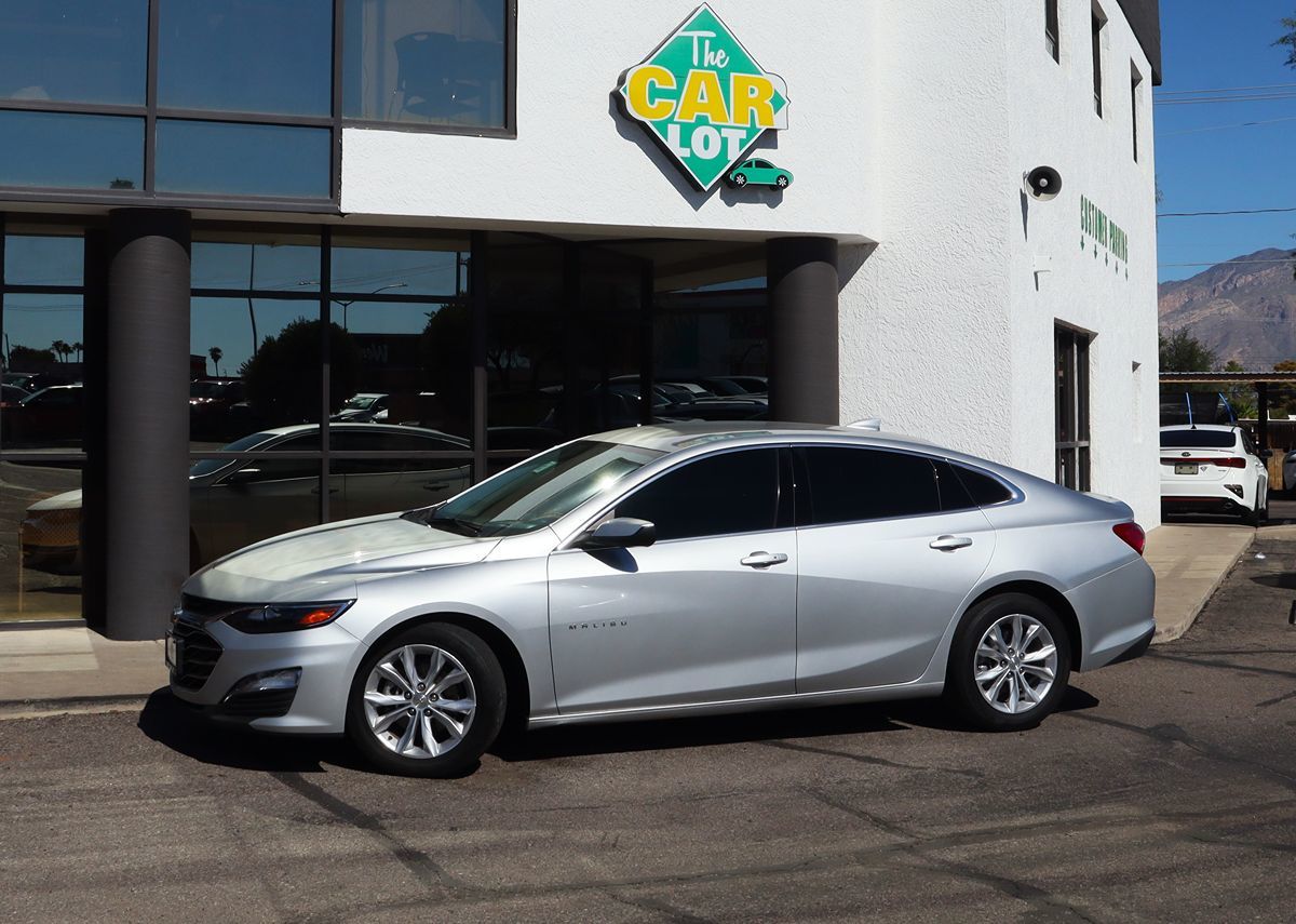 2022 Chevrolet Malibu 1LT photo 3