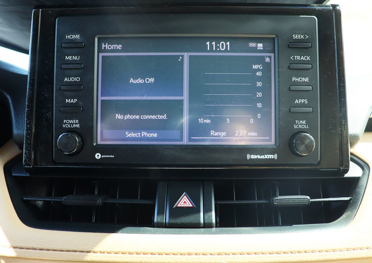 2020 Toyota RAV4 LE photo 39