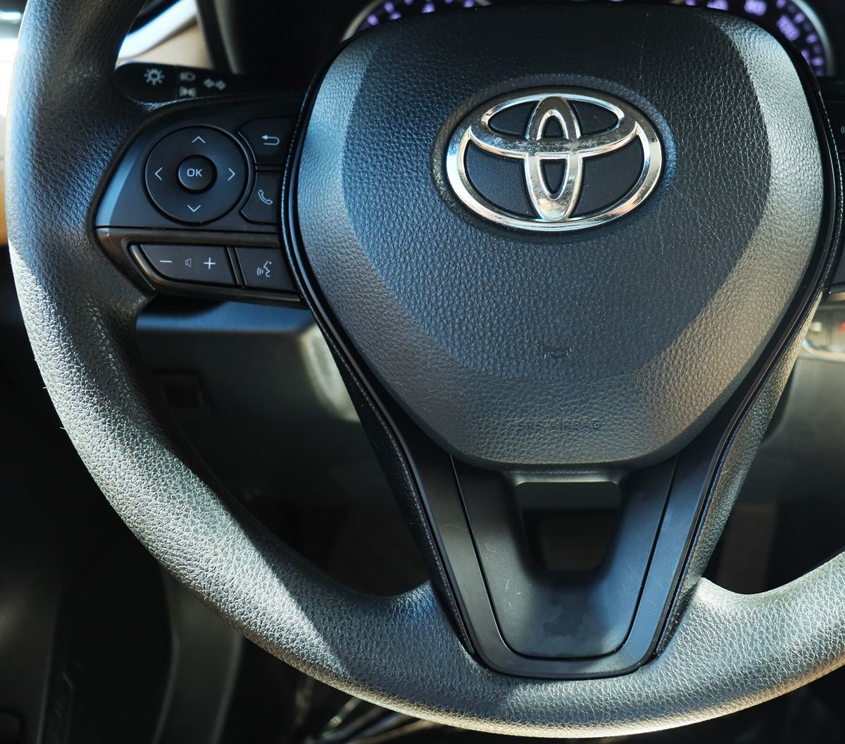 2020 Toyota RAV4 LE photo 43
