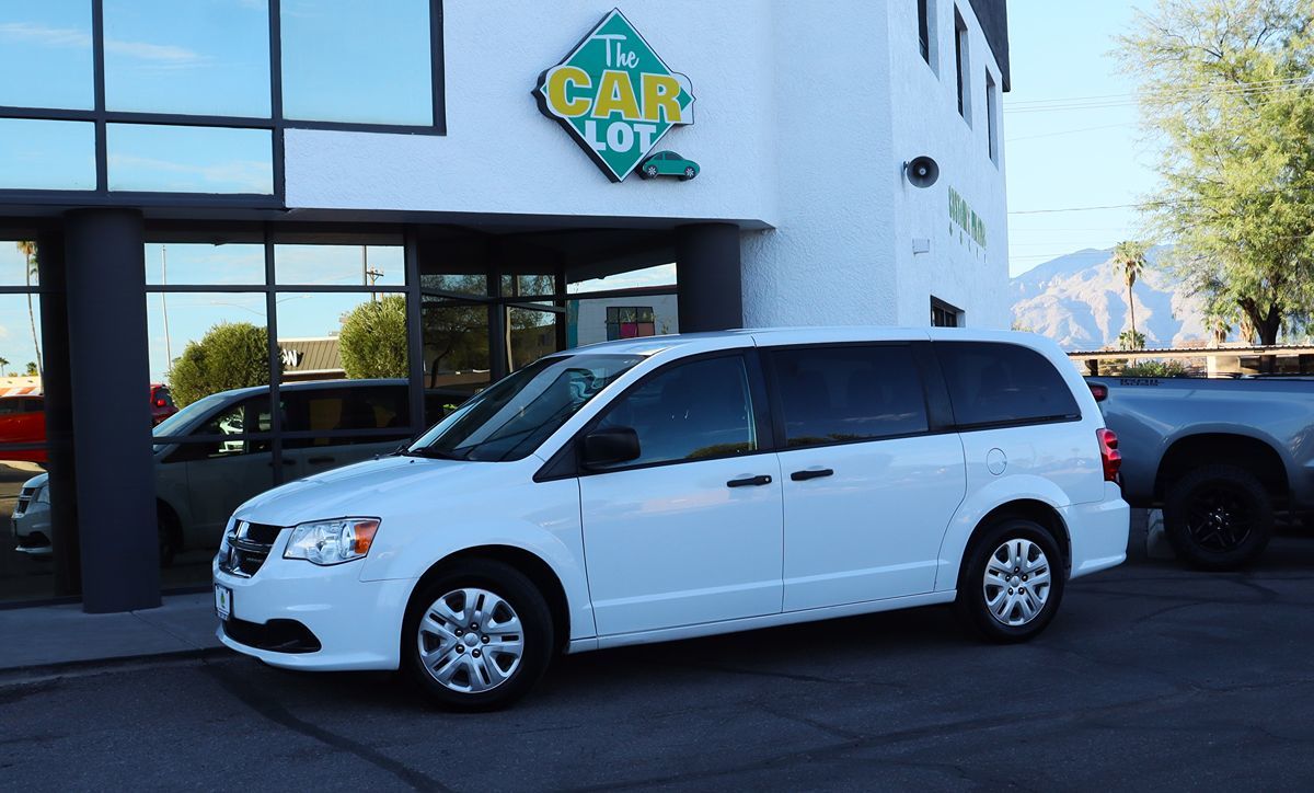 2020 Dodge Grand Caravan SE photo 3