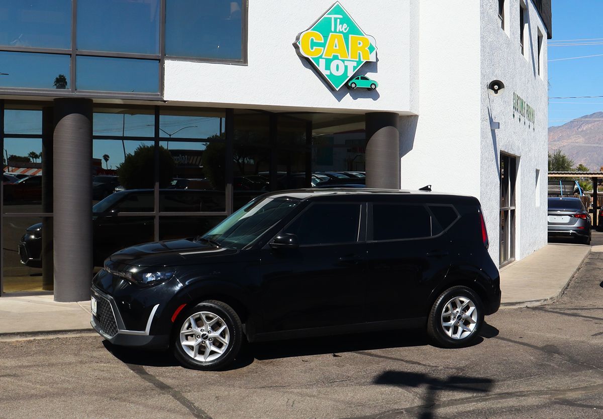 2024 Kia Soul LX Technology photo 3