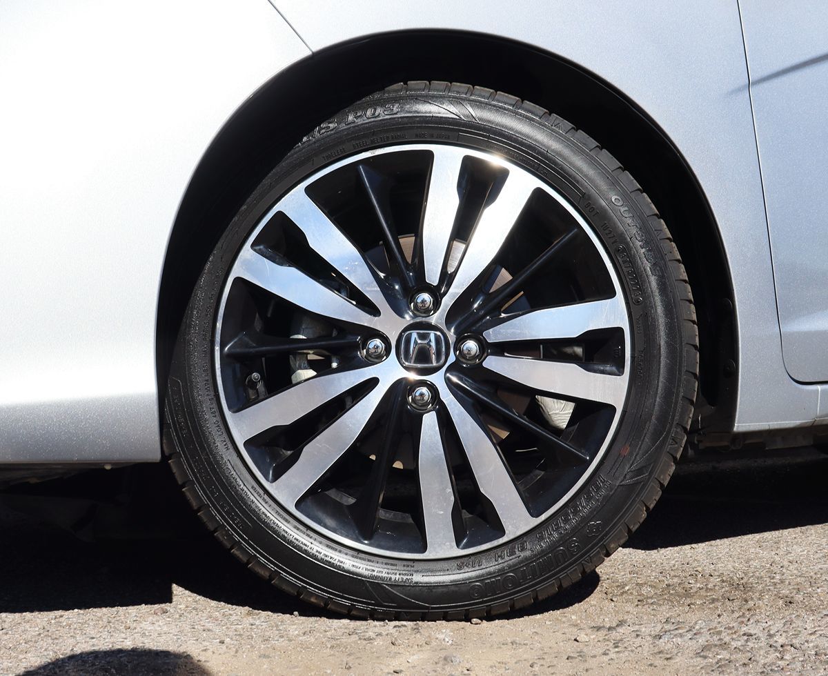 2019 Honda Fit EX-L Navi photo 4