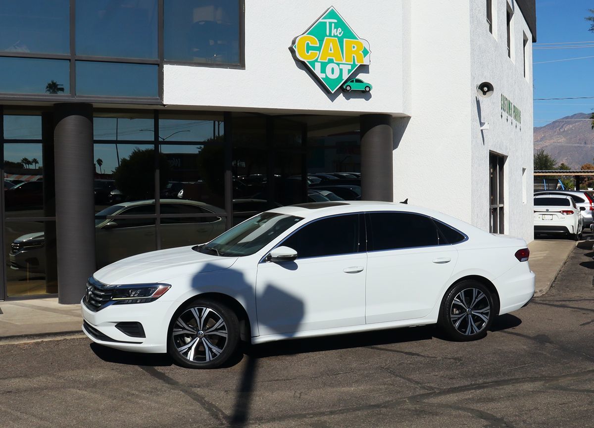 2022 Volkswagen Passat 2.0T SE photo 3