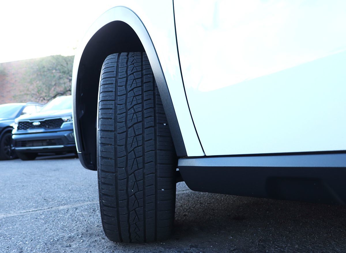 2017 Mercedes Benz GLA 250 photo 2