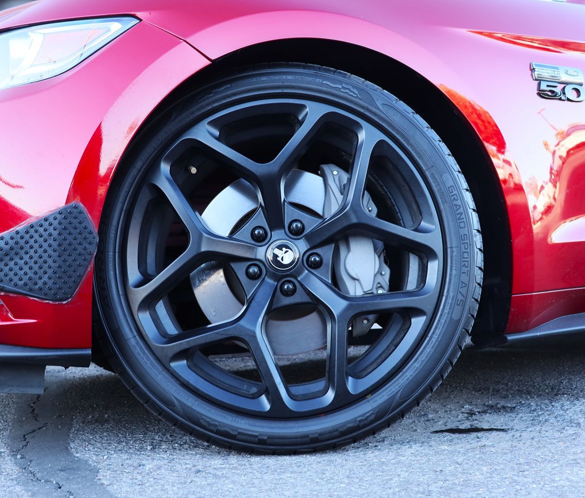 2016 Ford Mustang GT Premium photo 4