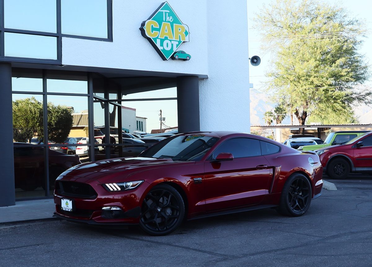 2016 Ford Mustang GT Premium photo 2