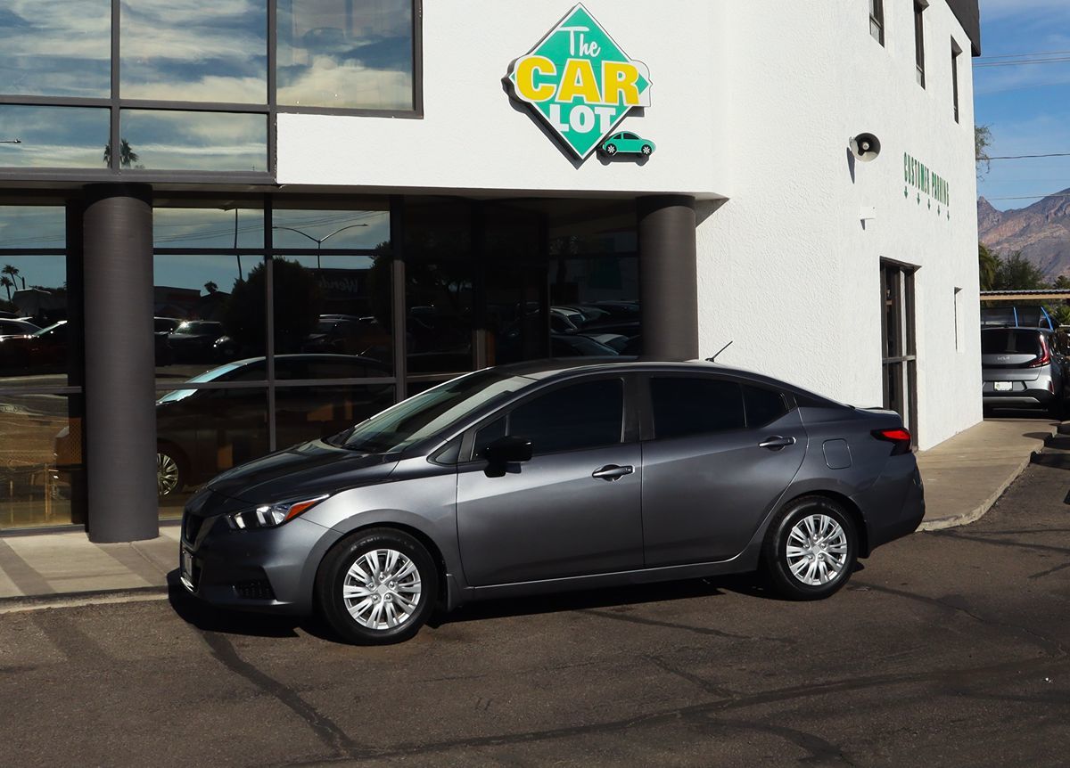 2020 Nissan Versa S photo 4