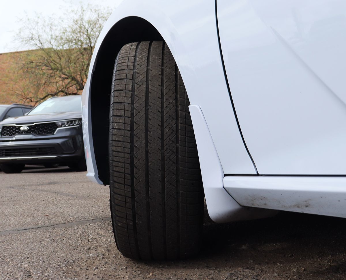 2023 Nissan Altima 2.5 SR photo 3