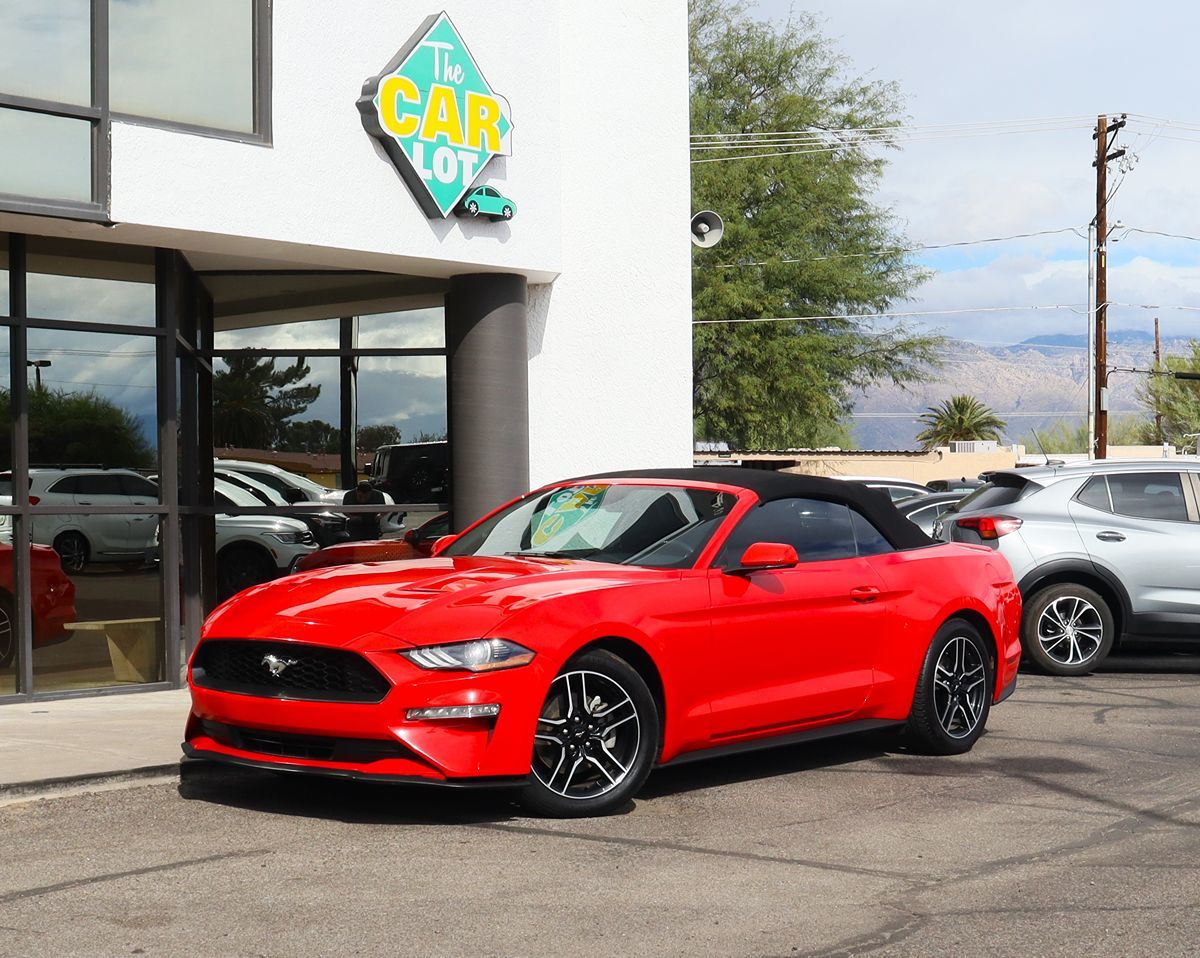 2022 Ford Mustang EcoBoost Premium photo 2