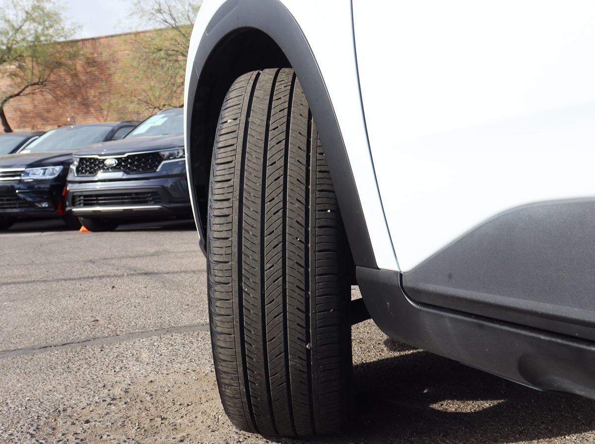 2021 Hyundai Venue SEL Denim photo 4