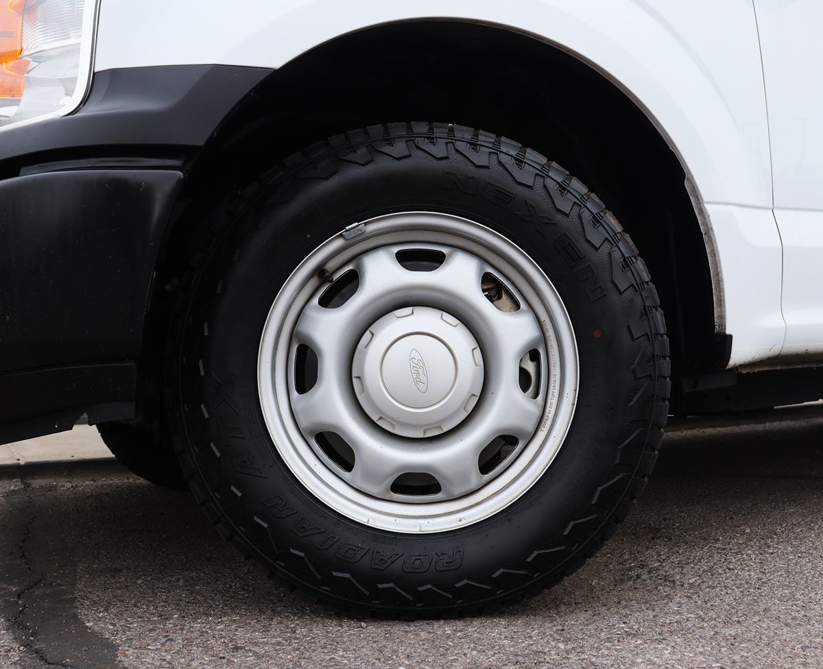 2020 Ford F-150 XL photo 4