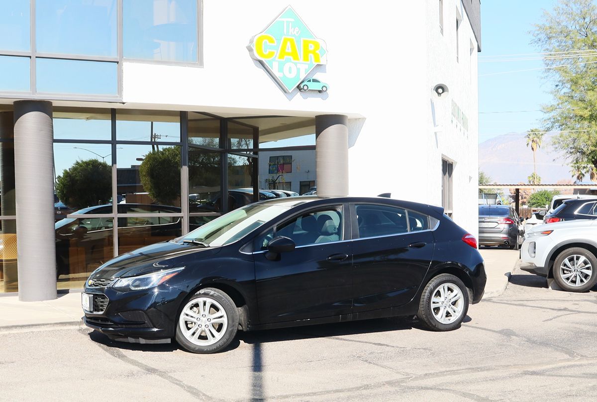 2018 Chevrolet Cruze LT photo 4