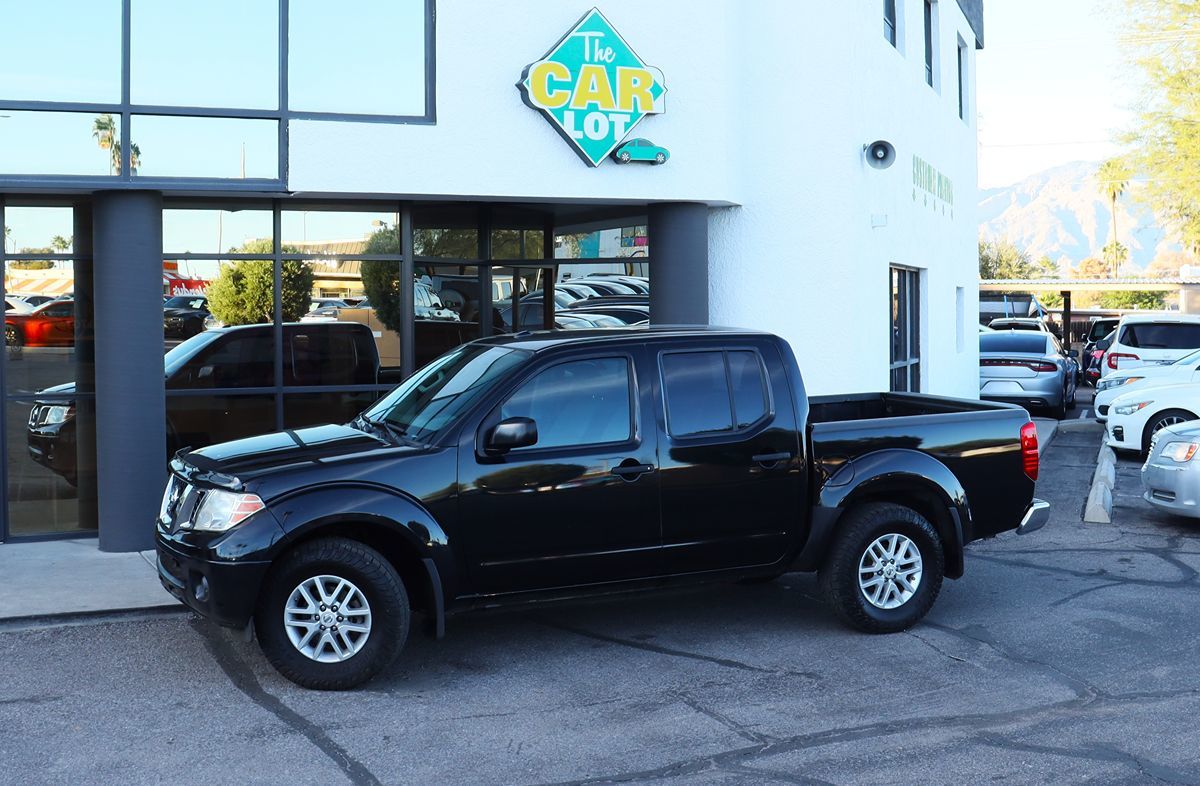 2016 Nissan Frontier SV photo 3