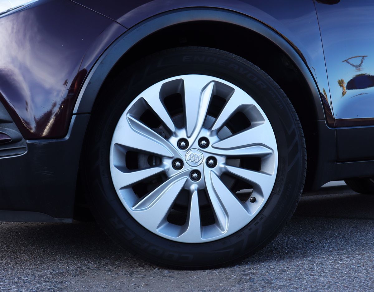 2018 Buick Encore Preferred photo 4