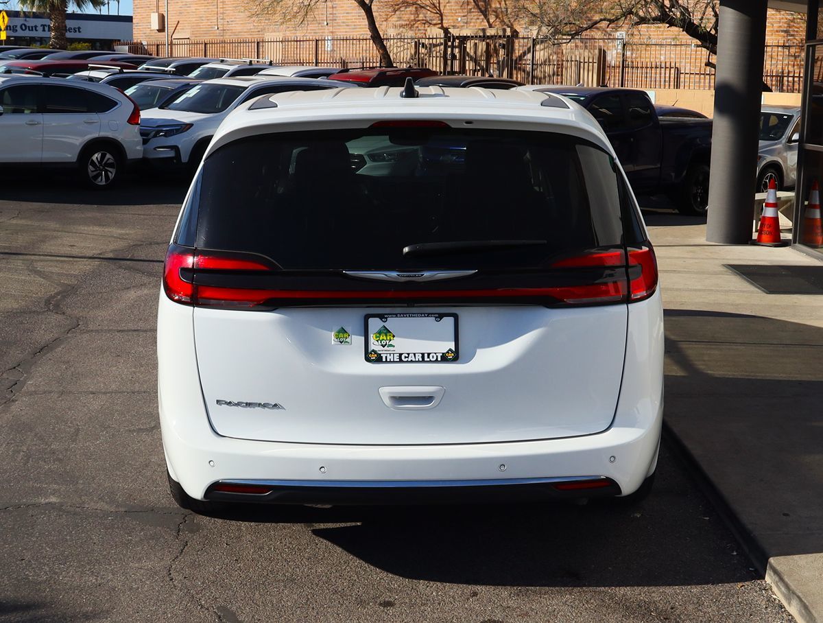 2023 Chrysler Pacifica Touring L - Photo 10