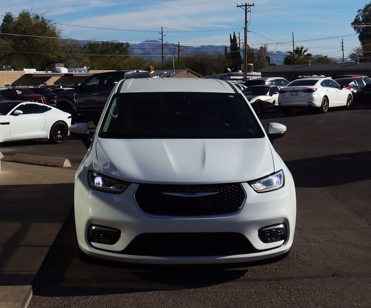 2023 Chrysler Pacifica Touring L - Photo 16
