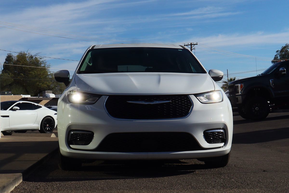 2023 Chrysler Pacifica Touring L - Photo 17