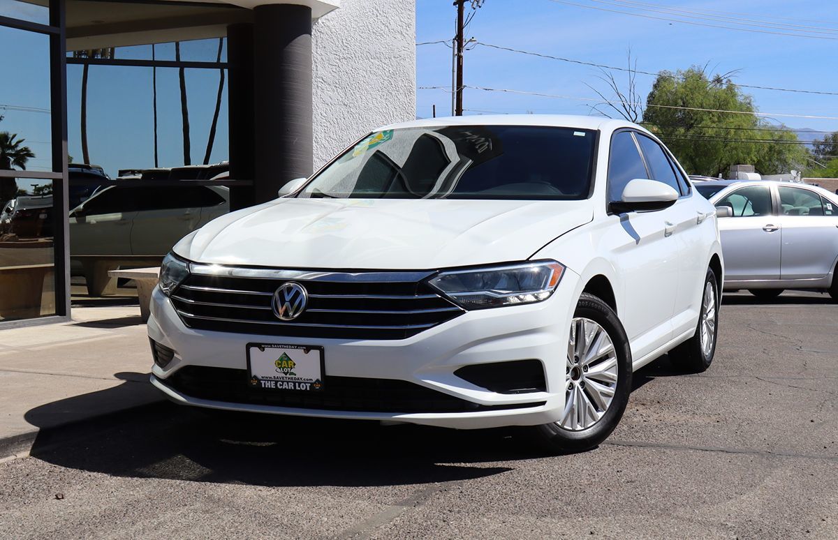 Volkswagen Jetta photo 2