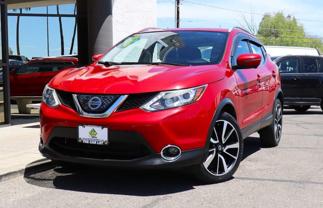 Nissan Rogue Sport photo 2