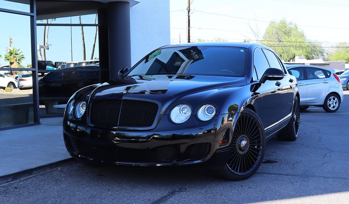 Bentley Flying Spur photo 2