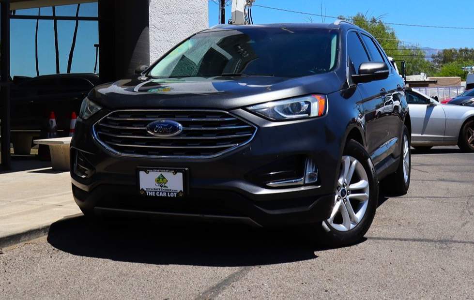 Ford Edge photo 2