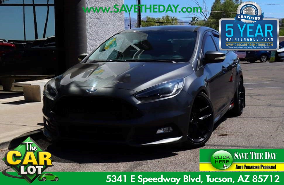 2018 Ford Focus Hatch ST's photo
