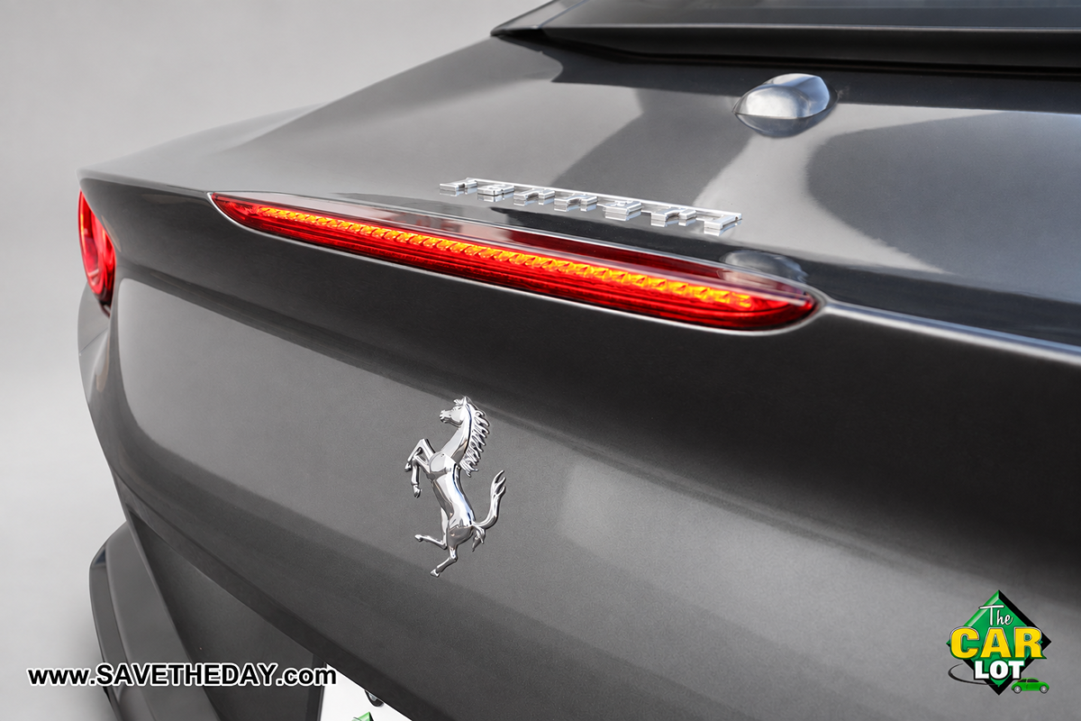 Ferrari Portofino photo 17