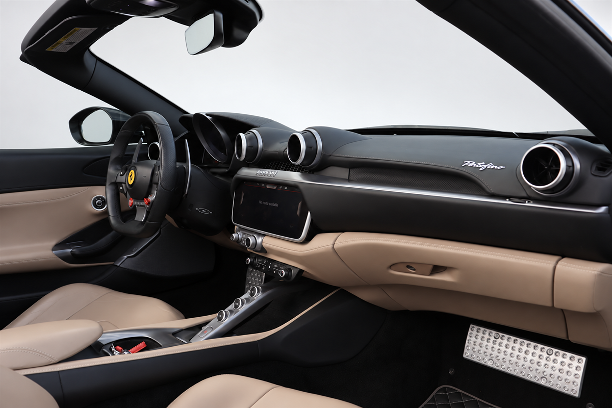 Ferrari Portofino photo 31
