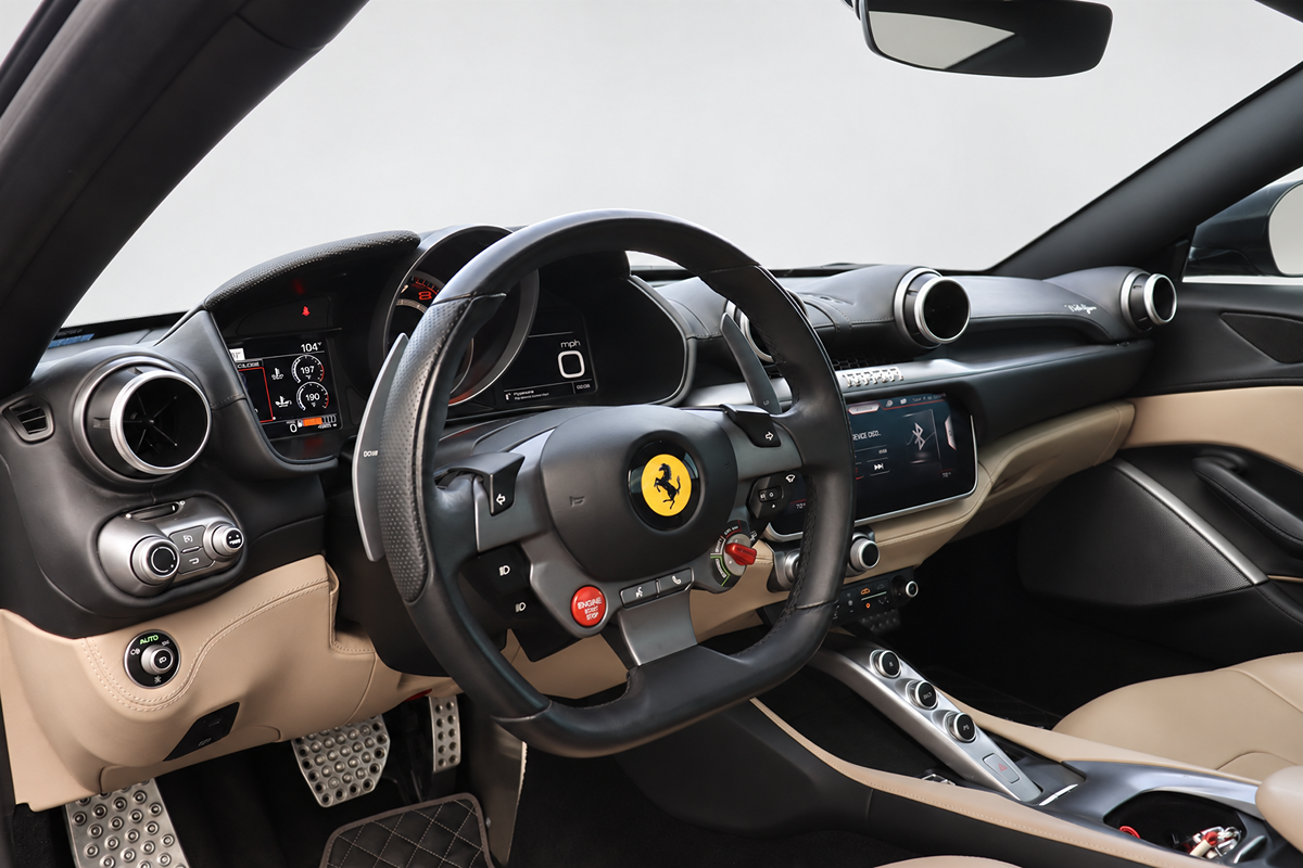 Ferrari Portofino photo 36
