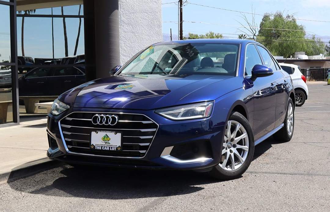 Audi A4 photo 2