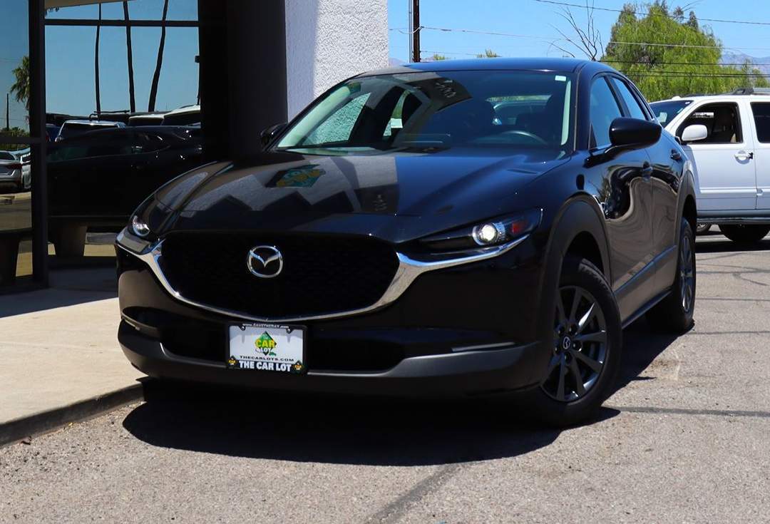 Mazda CX-30 photo 2